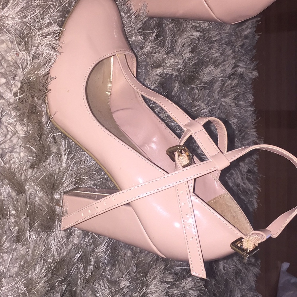Shoes - Picture 3 of 3